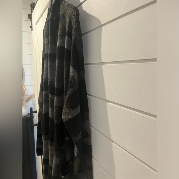 Nadia Aboulhosn x Love & Legend for Addition Elle Cardigan with belt - Picture 5 of 11